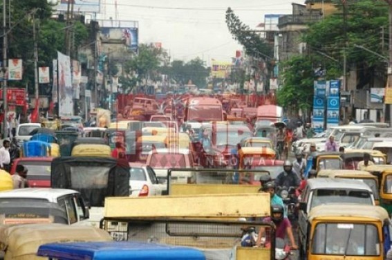 Encroachment of footpaths in the heart of the city leading to traffic jam in the city during the wee hours Encroachment of footpaths in the heart of the city leading to traffic jam in the city during the wee hours